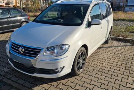 VW Touran 208.000 km 3.500 € Nürnberg 90451