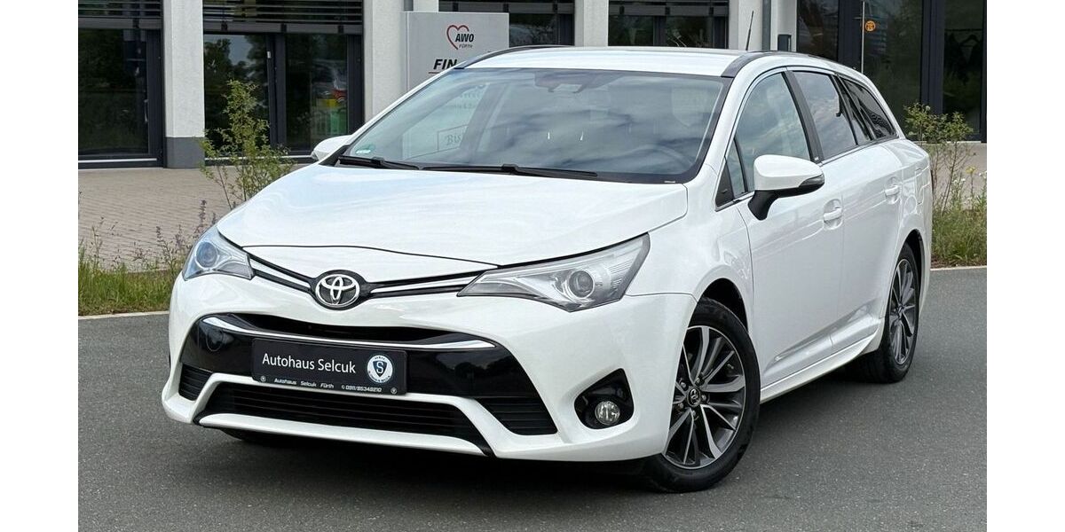 Toyota Avensis 204.000 km 6.990 &euro; Fürth (bei Nürnberg) 90768