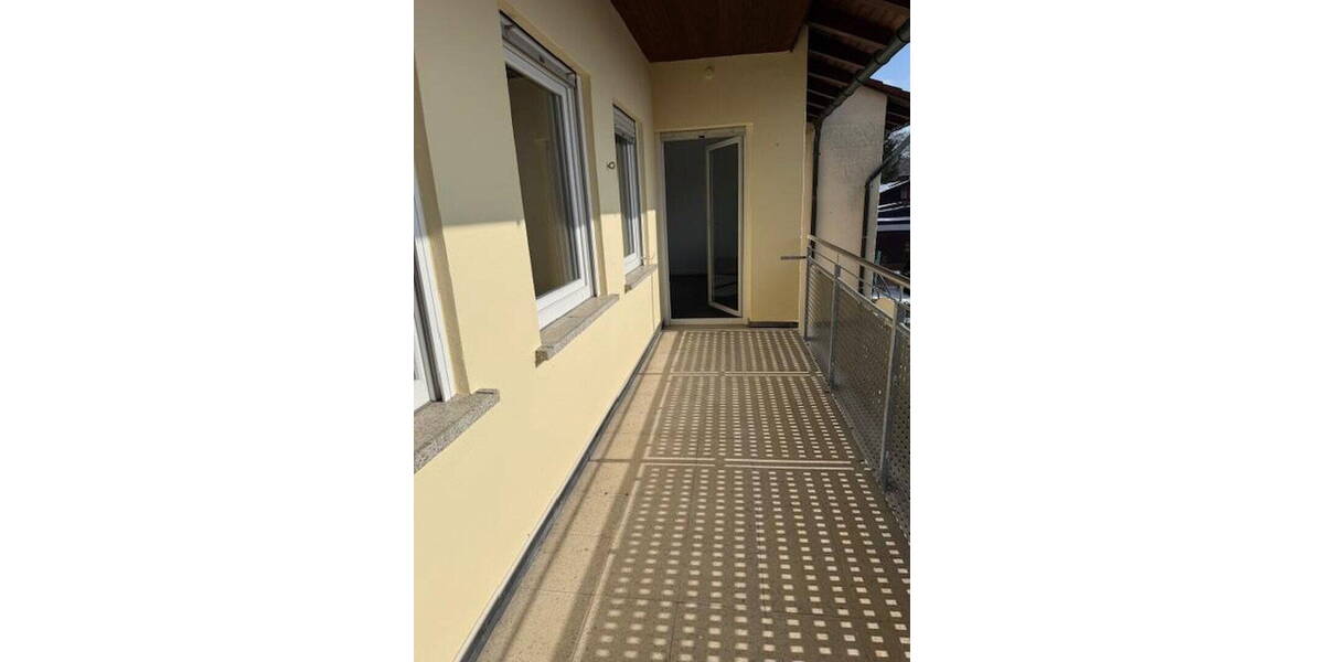 Etagenwohnung Leinburg - 3 Zimmer, 85 m&sup2;, 890&euro; | Angebot:26124803