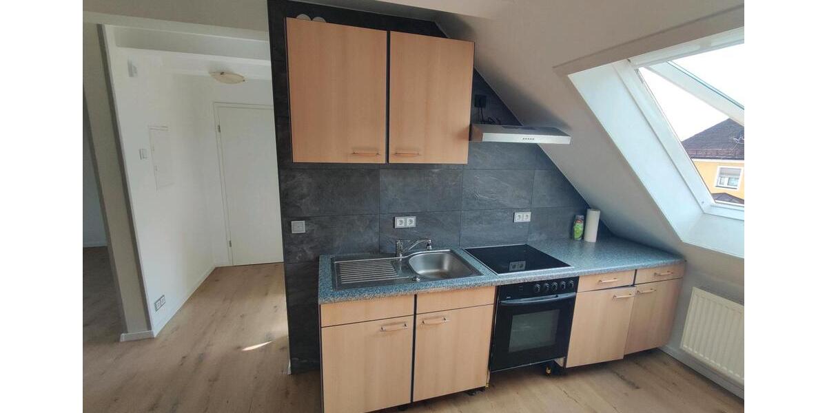 Dachgeschoßwohnung Nürnberg Gibitzenhof - 1 Zimmer, 34 m&sup2;, 540&euro; | Angebot:26704315