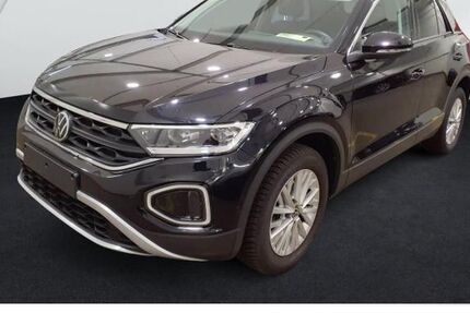 VW T-Roc 25.850 km 21.930 € Schwabach 91126