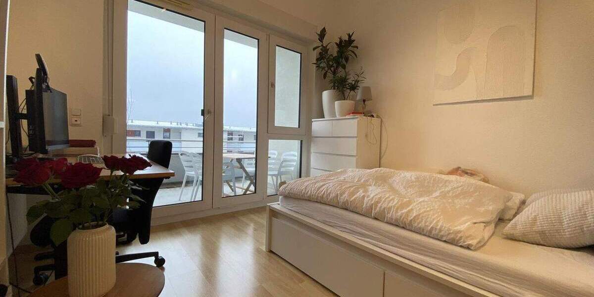 Helle 1-Zimmer-Wohnung mit Balkon, EBK und TG-Stellplatz 1 zimmer