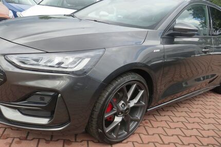 Ford Focus 21.299 km 21.890 &euro; Nürnberg 90431