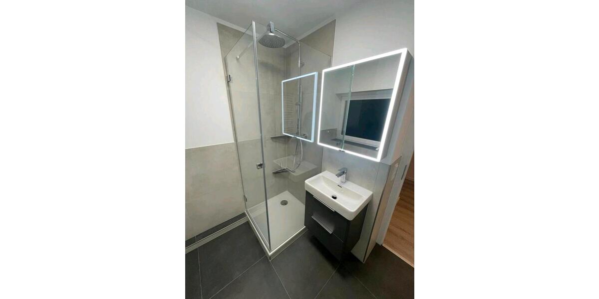 Etagenwohnung Nürnberg Langwasser - 2 Zimmer, 65 m&sup2;, 880&euro; | Angebot:25793602