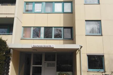 Schöne 1-Zimmer-Wohnung mit Balkon und Aufzug in Erlangen-Bruck 1 zimmer