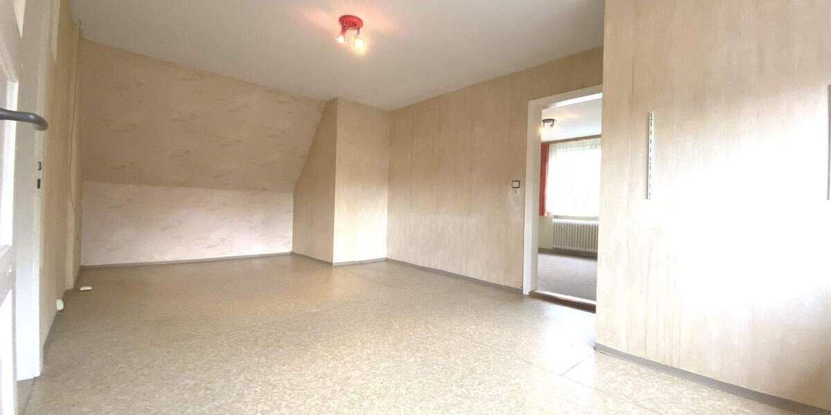 Einfamilienhaus Roßtal Weitersdorf - 9 Zimmer, 187 m&sup2;, 349.000&euro; | Angebot:25771449