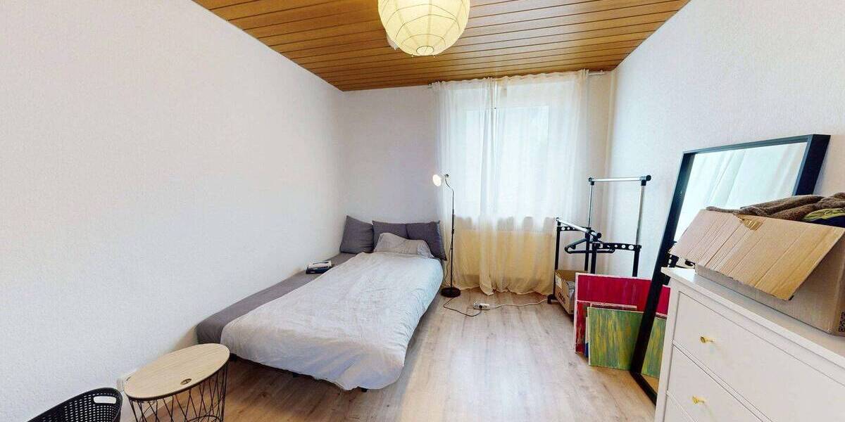 Etagenwohnung Nürnberg Schweinau - 4 Zimmer, 94 m&sup2;, 299.000&euro; | Angebot:26684316