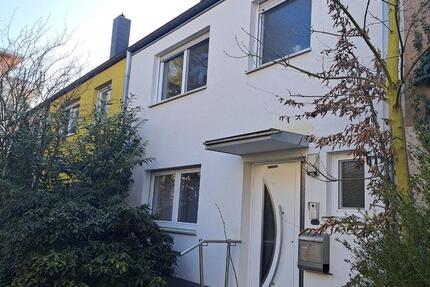 Haus Nürnberg Schnepfenreuth - 6 Zimmer, 150 m&sup2;, 2.180&euro; | Angebot:25408448