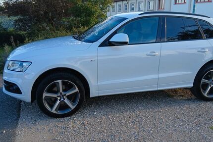 Audi Q5 183.000 km 18.700 &euro; FÜRTH 90765