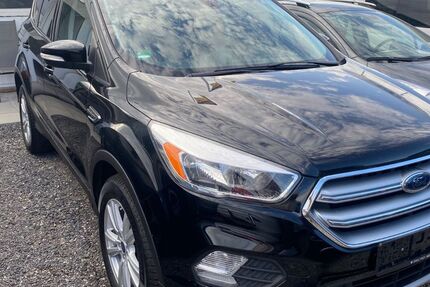 Ford Kuga 161.000 km 8.500 &euro; Nürnberg 90431