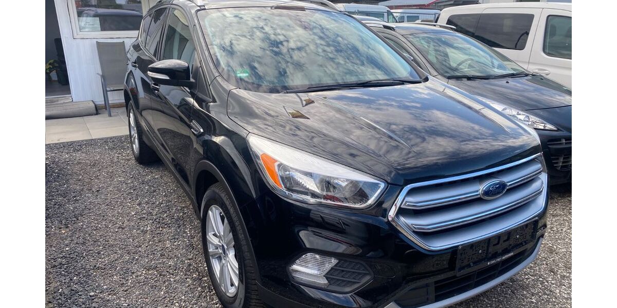 Ford Kuga 161.000 km 8.500 &euro; Nürnberg 90431
