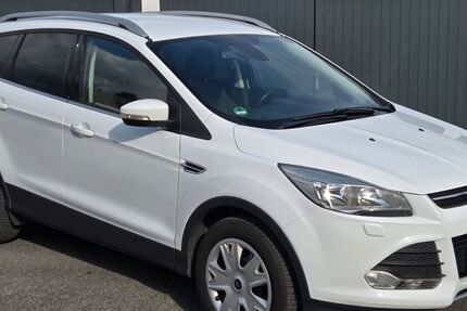 Ford Kuga 155.000 km 8.400 &euro; Oberasbach 90522