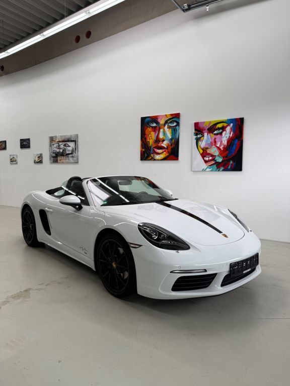 Porsche Boxster 14.980 km 57.900 € Baiersdorf 91083