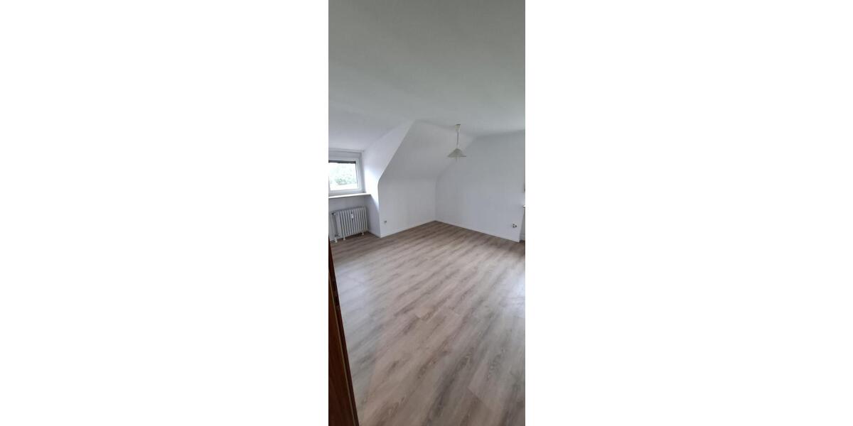 Dachgeschoßwohnung Schwaig Bei Nürnberg - 2 Zimmer, 65 m&sup2;, 690&euro; | Angebot:25711946