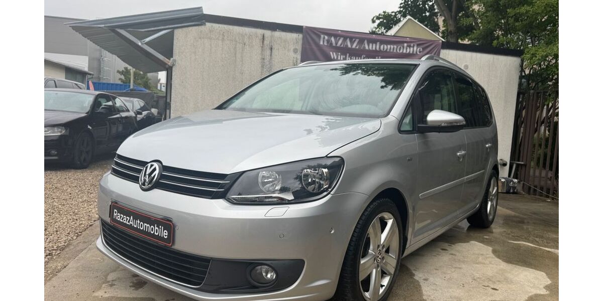 VW Touran 150.000 km 9.990 &euro; Fürth 90763