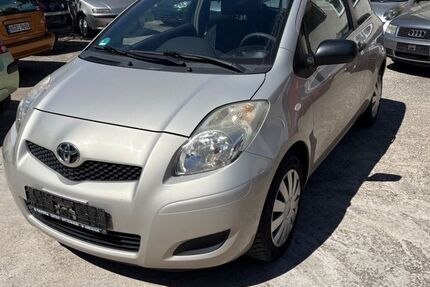 Toyota Yaris 211.986 km 1.000 &euro; Nürnberg 90427