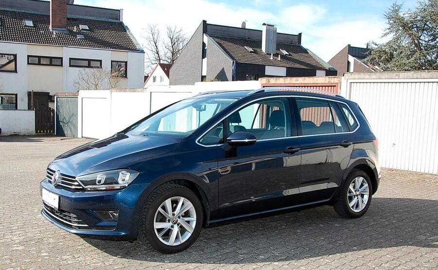 VW Golf Sportsvan 144.000 km 12.800 € Feucht 90537