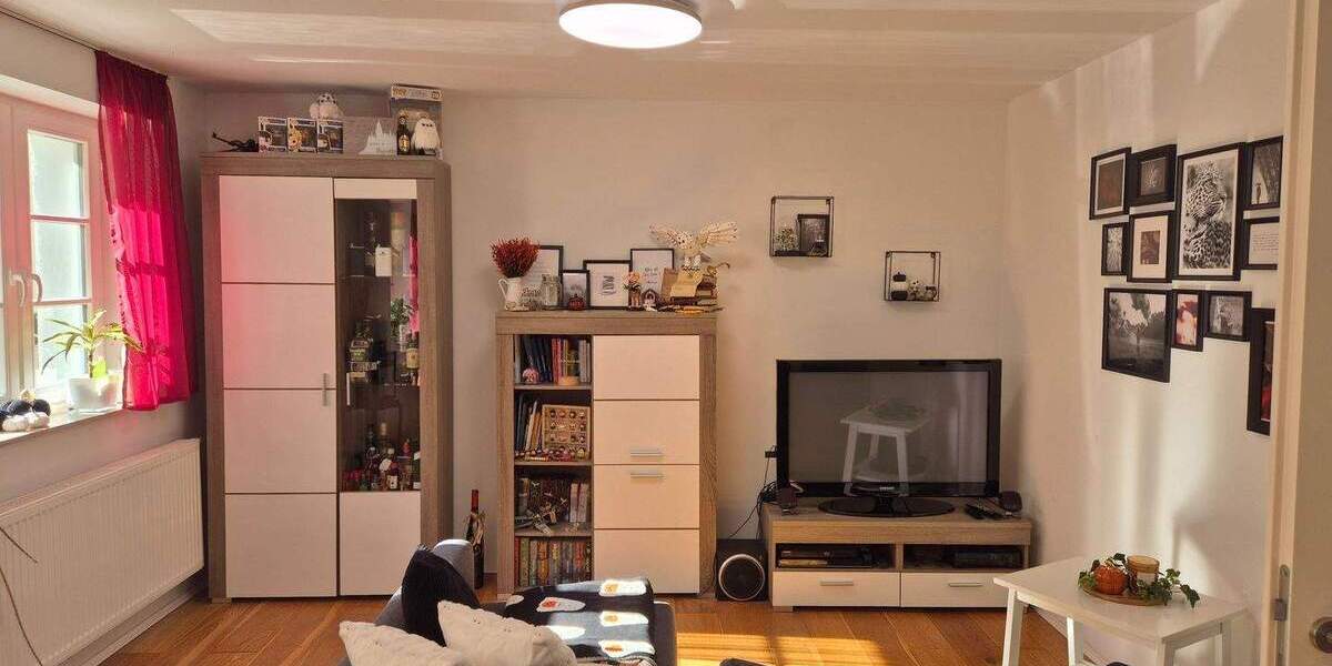 Etagenwohnung Heroldsberg - 2 Zimmer, 93 m&sup2;, 299.000&euro; | Angebot:25778062