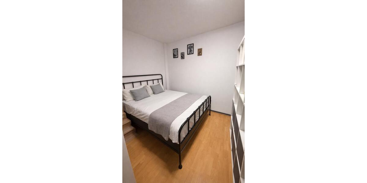 Etagenwohnung Nürnberg Langwasser - 1 Zimmer, 50 m&sup2;, 180.000&euro; | Angebot:25408001