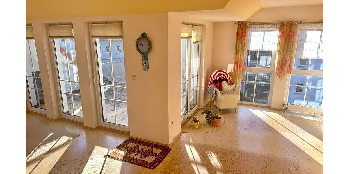 Etagenwohnung Winkelhaid - 2 Zimmer, 77 m&sup2;, 227.000&euro; | Angebot:25695528