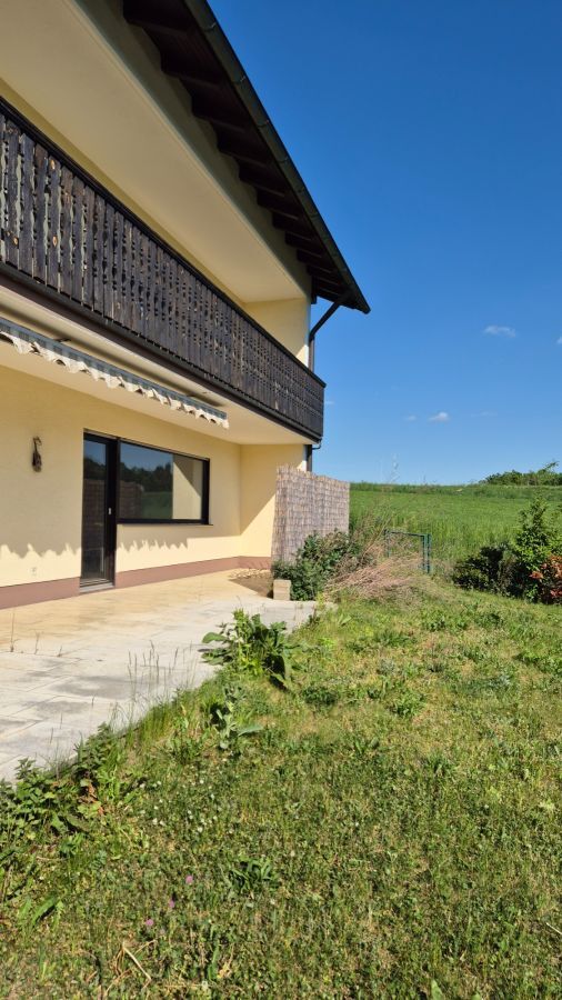 Provisionsfrei* Kinderfreundliches, sehr helles EFH für eine große Familie mit 2 separaten Wohnungen - OHNE MAKLER 6 zimmer