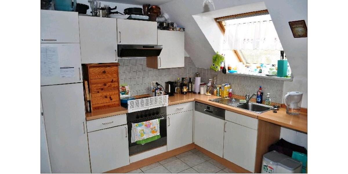 Wohnung von privat - provisionsfrei - zentral + hell + großzügig 4 zimmer