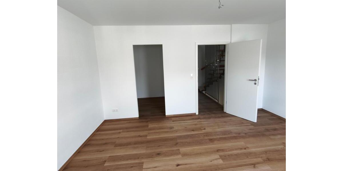 Reihenmittelhaus mit Garten, Garage und zusätzlichem Stellplatz - Einfamilienhaus Roth OT Eckersmühlen | Angebot:26008161