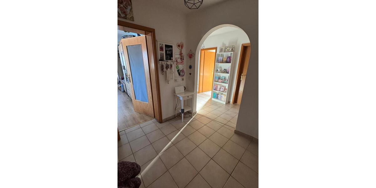 Etagenwohnung Zirndorf - 3 Zimmer, 80 m&sup2;, 850&euro; | Angebot:25546034