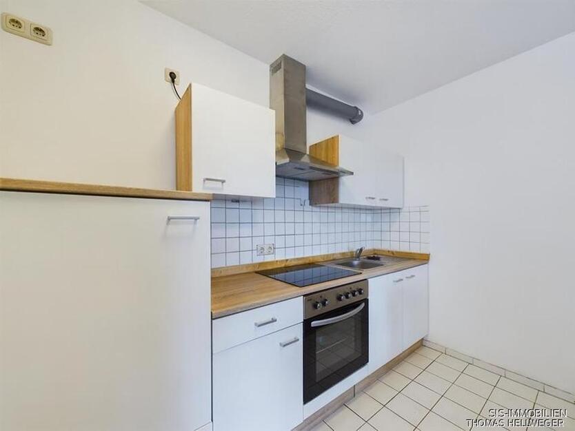 gepflegte 2-Zimmer-Wohnung mit Balkon & EBK – sofort bezugsfrei zimmer