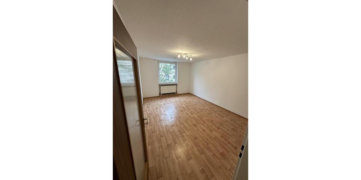 Etagenwohnung Nürnberg Hasenbuck - 1 Zimmer, 25 m&sup2;, 390&euro; | Angebot:26423271