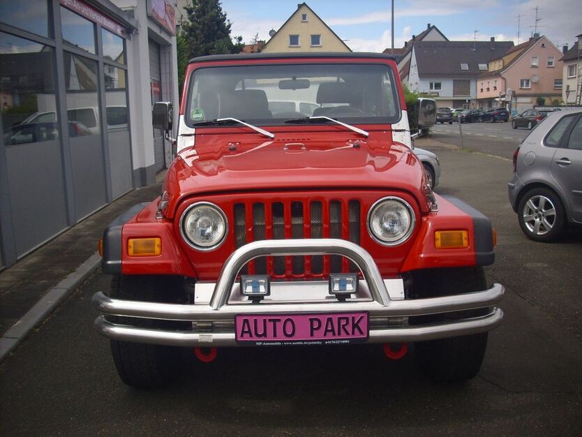 Jeep Wrangler 361.000 km 14.950 € Fürth 90765