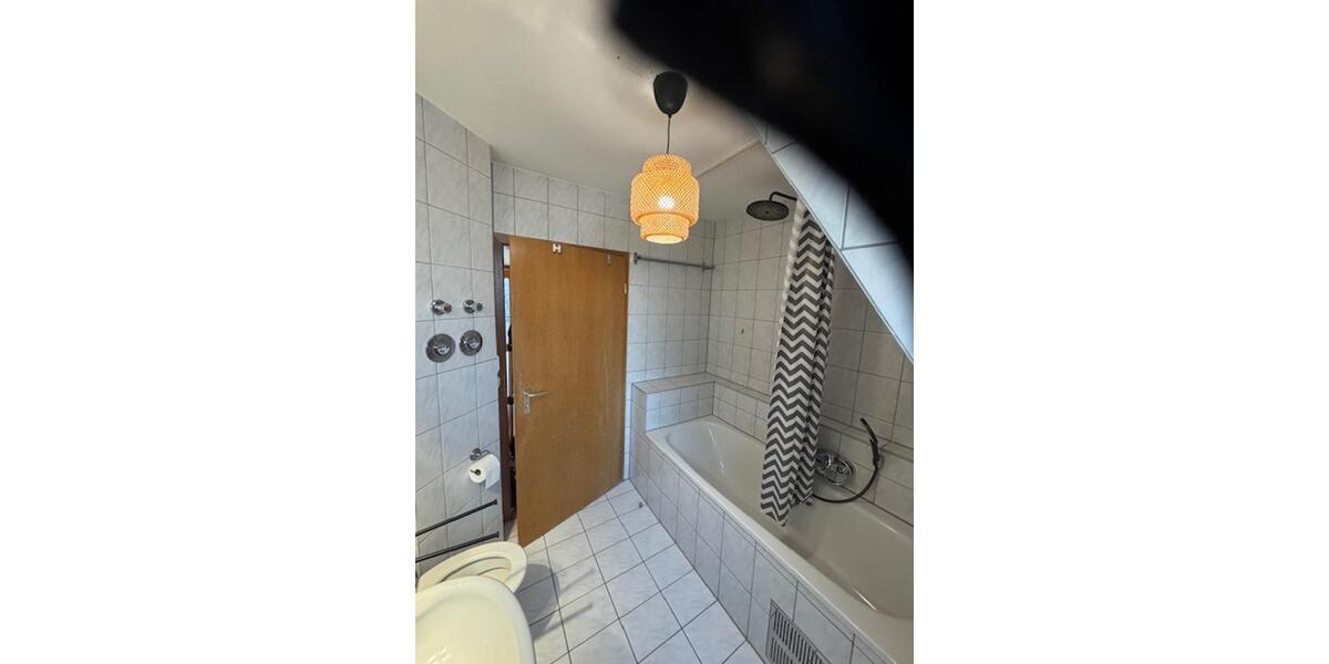 Sehr schöne 2 Zi-Wohnung mit Balkon und TG-Stellplatz in der Innenstadt von Erlangen zu vermieten 2 zimmer