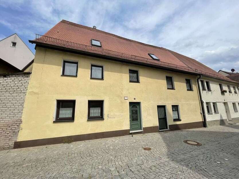 Haus zum Kaufen in Altdorf 215.000 € 153 m²