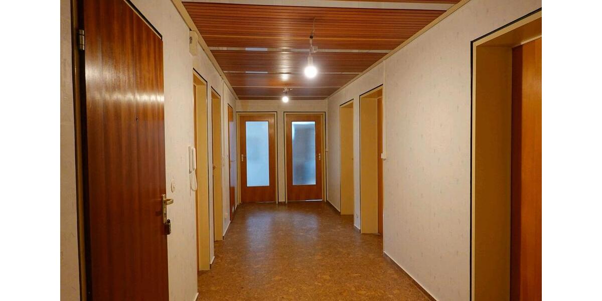 Etagenwohnung Uttenreuth - 5 Zimmer, 125 m&sup2;, 375.000&euro; | Angebot:25593138