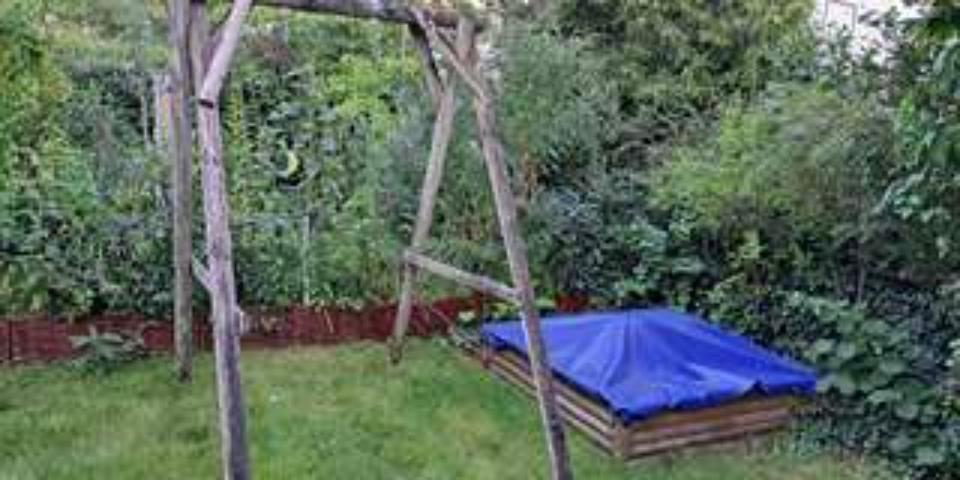 Reihenhaus Nürnberg Schnepfenreuth - 6 Zimmer, 150 m&sup2;, 2.180&euro; | Angebot:25408448