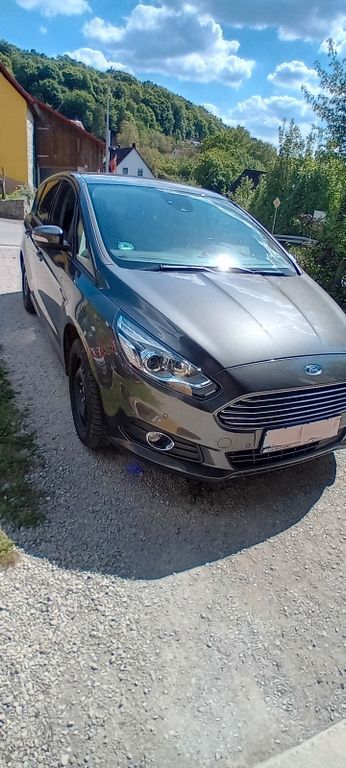 Ford S-Max 87.500 km 15.500 € Igensdorf 91338