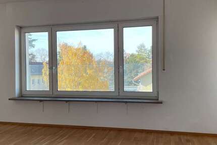 Wohnung zum Mieten in Erlangen 723,33 € 76.3 m² 3 zimmer