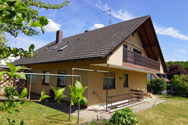Haus zum Kaufen in Roßtal 799.000 € 254 m²