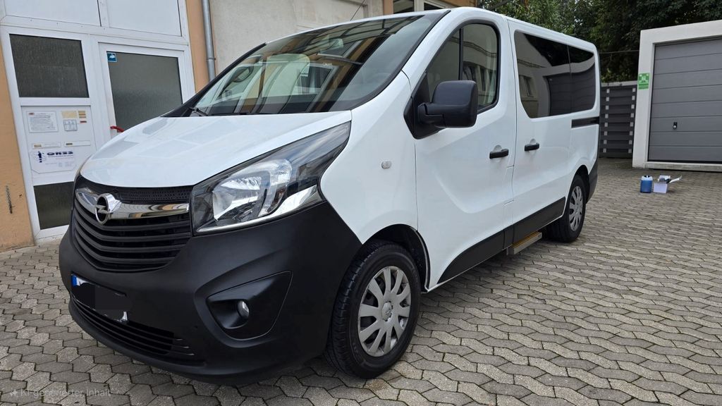 Opel Vivaro 109.000 km 19.999 &euro; Nürnberg 90443