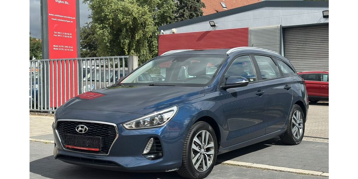 Hyundai i30 94.000 km 10.990 &euro; Nürnberg 90431
