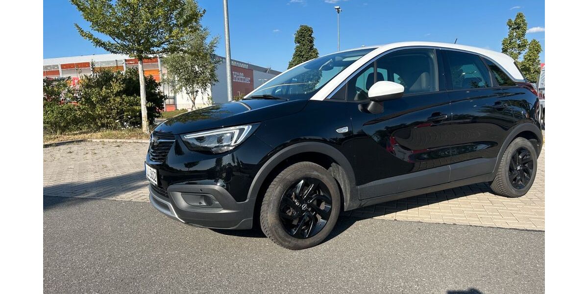 Opel Crossland (X) 99.570 km 8.888 &euro; Wolkersdorf 91126