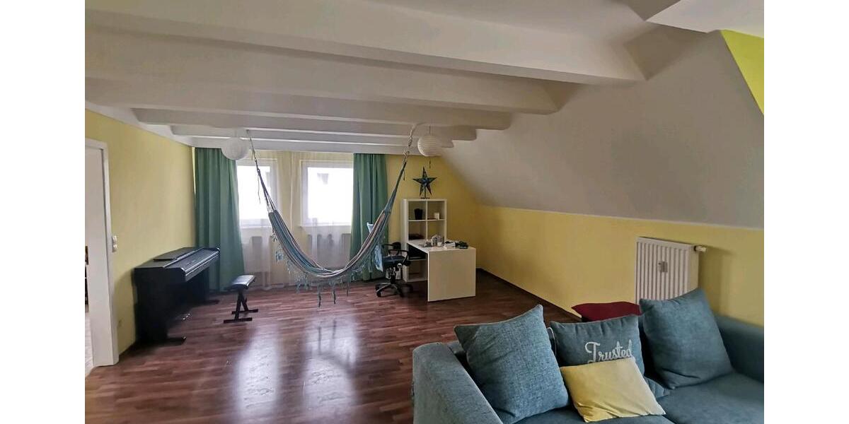 Dachgeschoßwohnung Herzogenaurach - 4 Zimmer, 110 m&sup2;, 450.000&euro; | Angebot:24527957