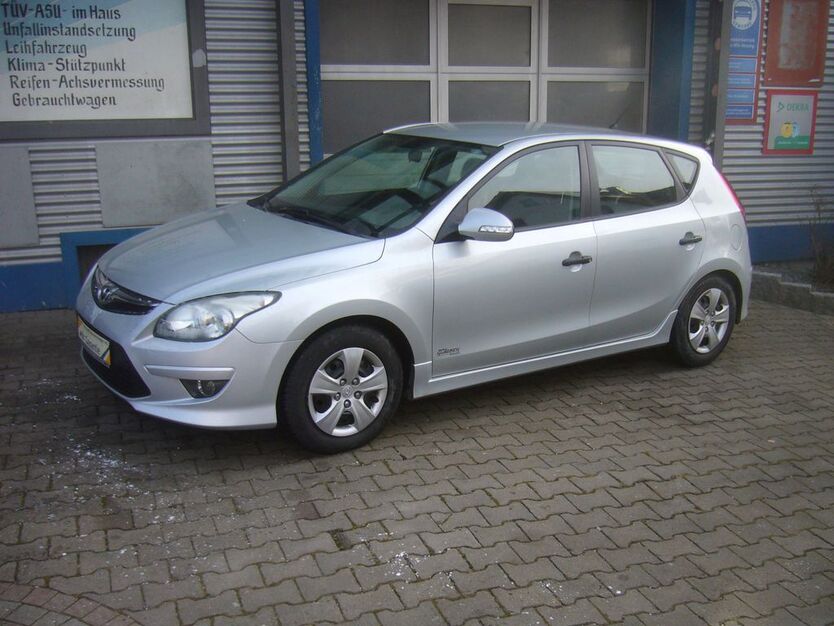 Hyundai i30 140.000 km 5.900 € Pyrbaum-Schwarzach 90602