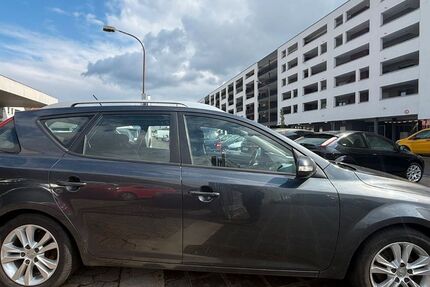 Kia ceed / Ceed 225.000 km 2.000 &euro; Nürnberg 90439
