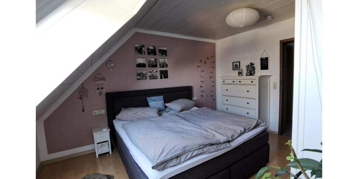 Dachgeschoßwohnung Forchheim - 3 Zimmer, 73 m&sup2;, 860&euro; | Angebot:25238332