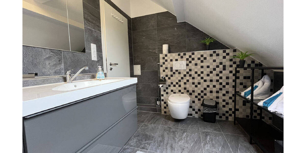 Mehrfamilienhaus, Wohnhaus Erlangen Bruck - 8 Zimmer, 169 m&sup2;, 890.000&euro; | Angebot:25671810