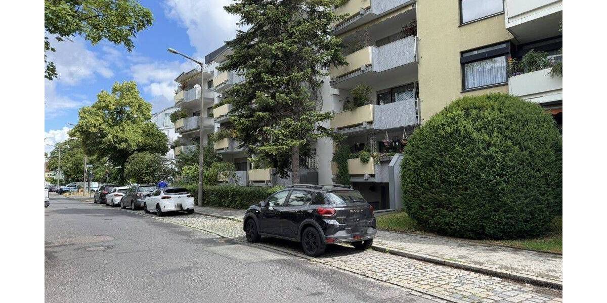 Etagenwohnung Nürnberg Maxfeld - 3 Zimmer, 94 m&sup2;, 1.350&euro; | Angebot:26893237