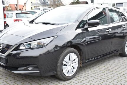 Nissan Leaf 41.025 km 12.480 &euro; Nürnberg 90431