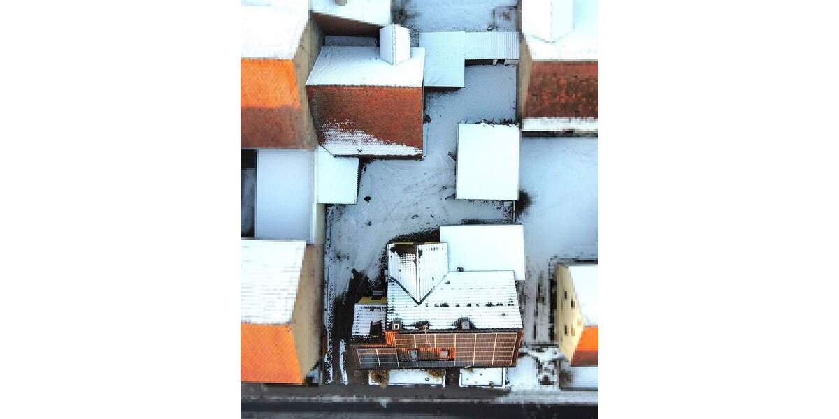 Charmantes Zweifamilien-Bauernhaus mit Scheune, Innenhof und Garten 9 zimmer