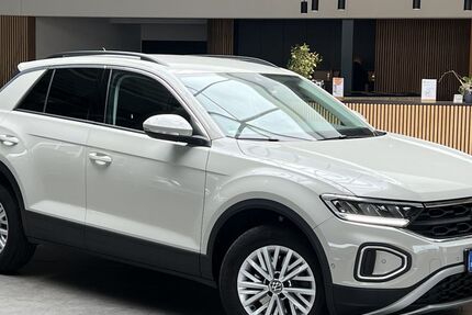 VW T-Roc 89.937 km 20.970 &euro; Cadolzburg bei Nürnberg 90556